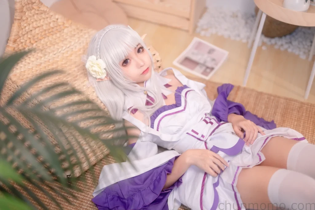 蠢沫沫cos艾米利亚