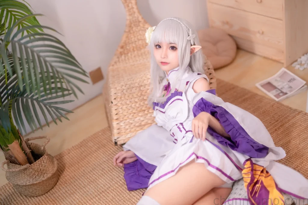 蠢沫沫cos艾米利亚