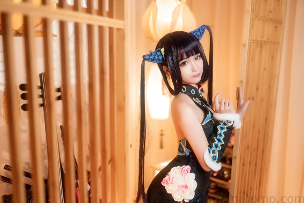 蠢沫沫杨玉环二破cos作品