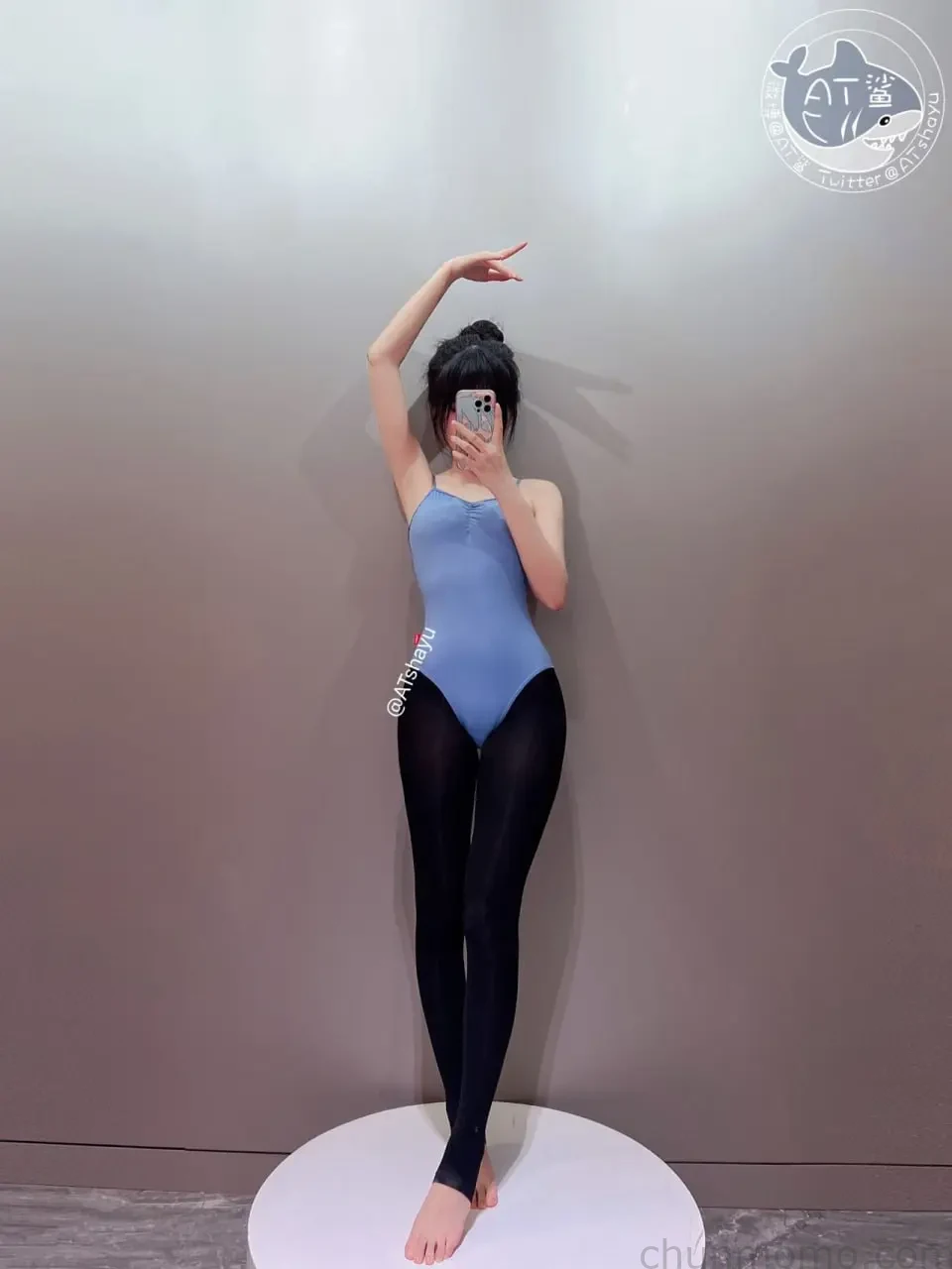 at鲨图包atshayu自摄图片