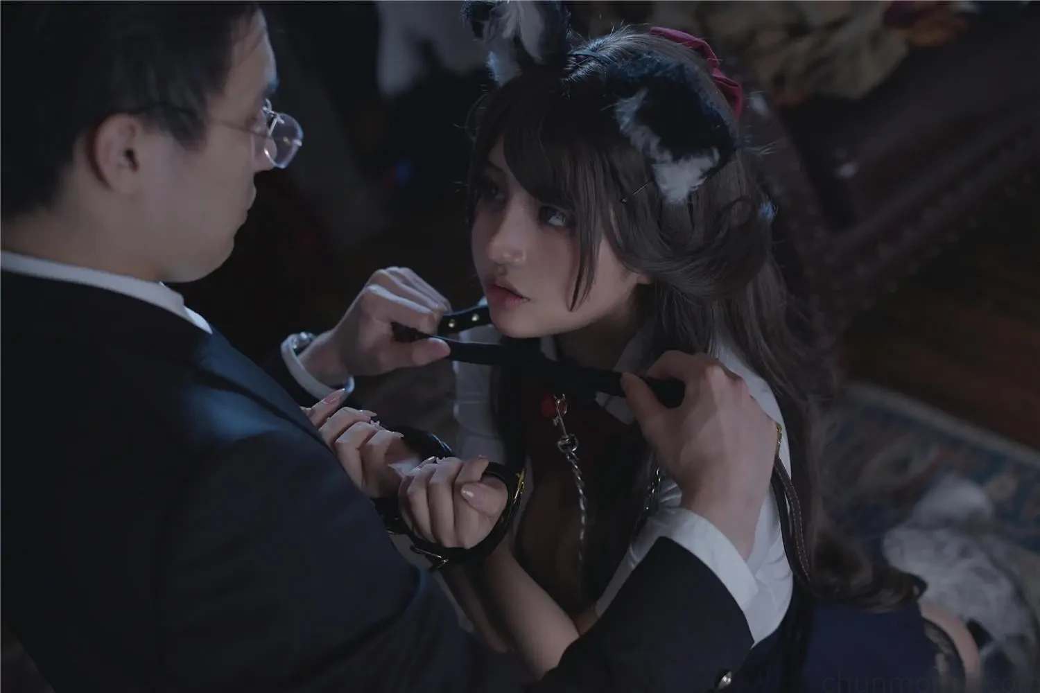 一笑芳香沁窗与宠物猫