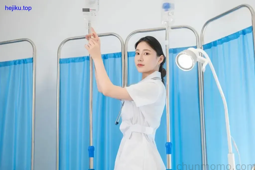 推特网红年年nnian cos高清图片