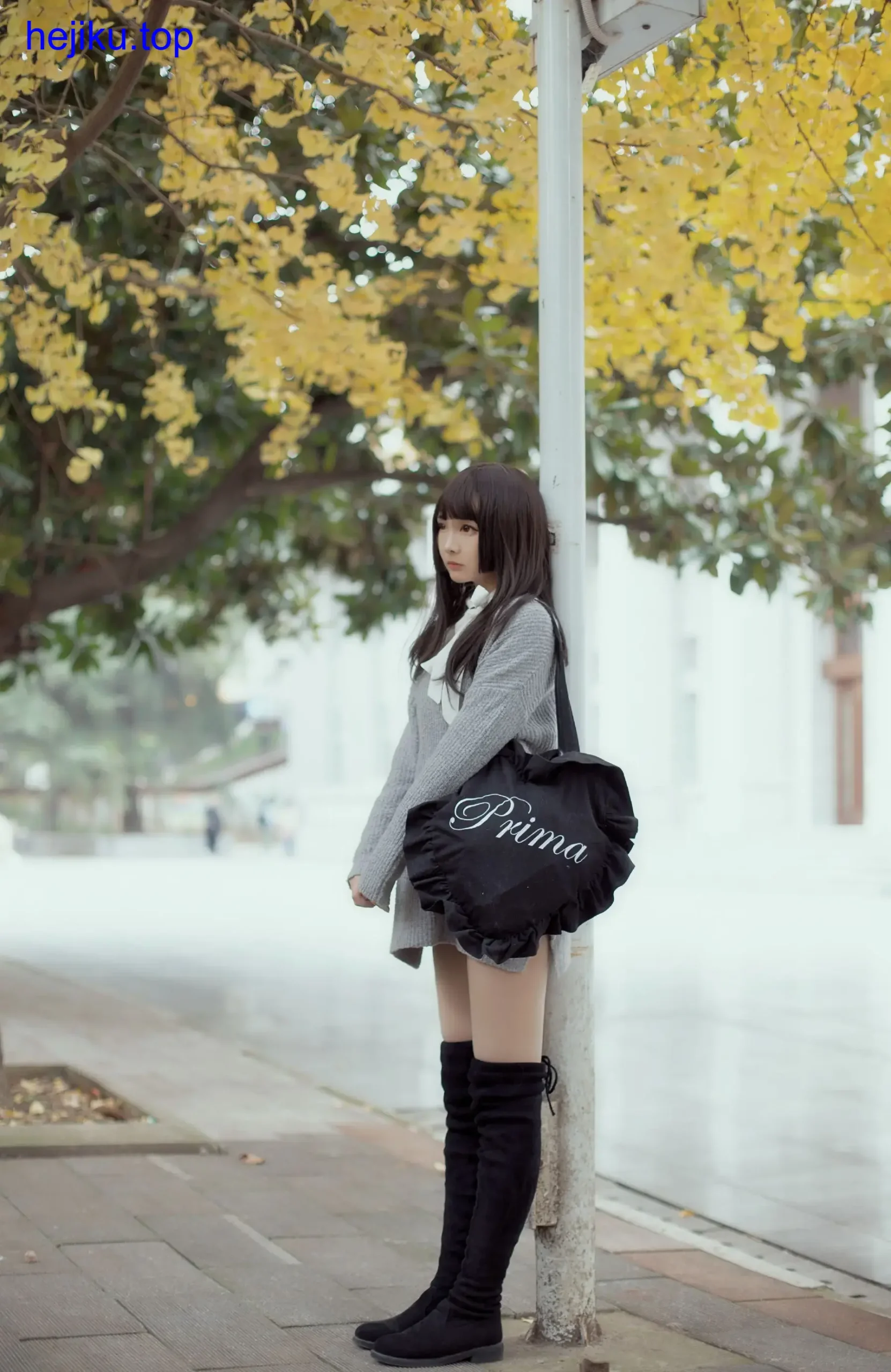 古川kagura体操服与肉丝写真合集:银魂Coser的清纯少女感穿搭 5 古川kagura肉丝图集