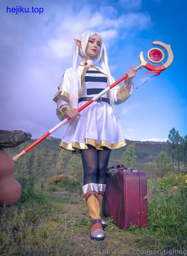 Aery Tiefling的蒂芙林cos,魔幻种族被她演活了 1 AeryTiefling蒂芙林cos 角和皮肤质感处理得很真实 暗紫色皮肤渐变纹理