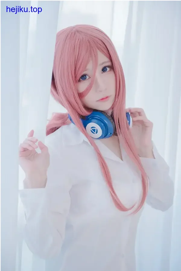 白神泱眼神特写 白神泱眼神特写