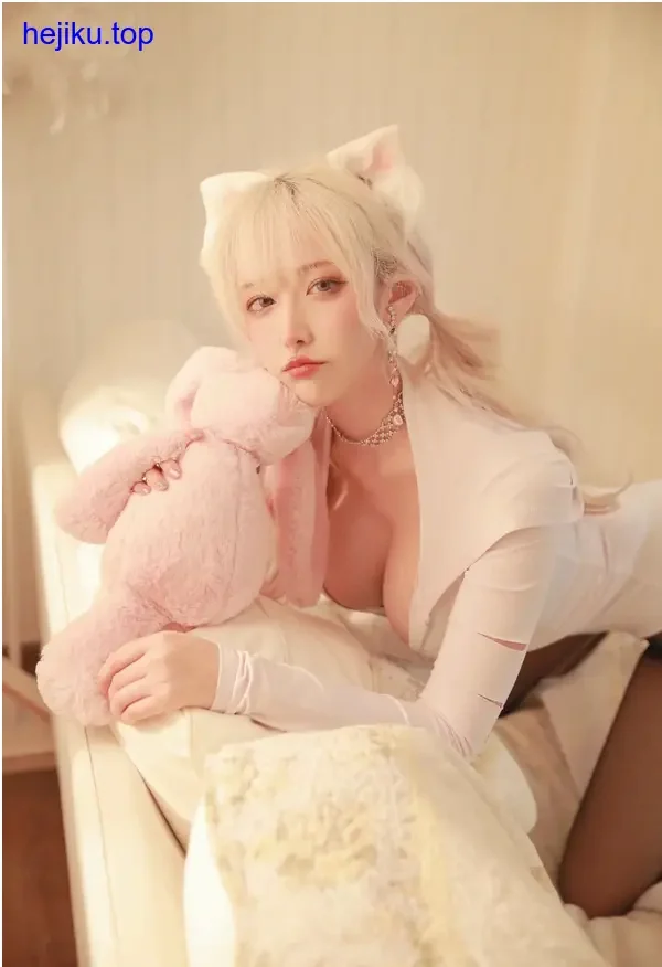 啾小妍Deer cos埃吉尔图集,二次元作品中的点睛之笔 3 啾小妍Deer埃吉尔形象