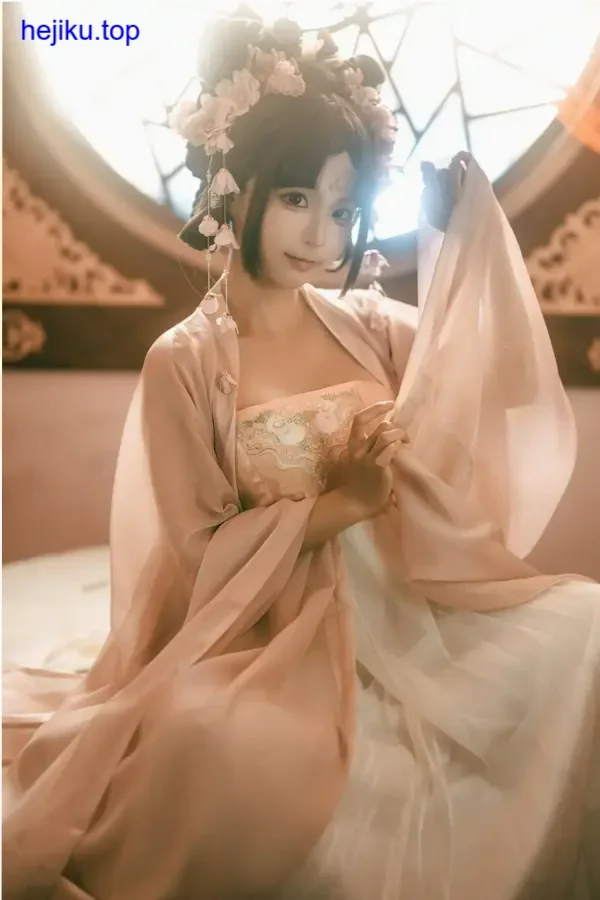 蠢沫沫大巴车cos写真欣赏