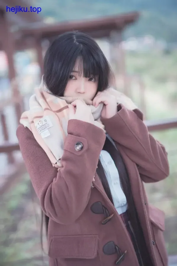 落落raku的奇妙世界,感受她的cos魅力 3 落落raku角色眼神情感特写