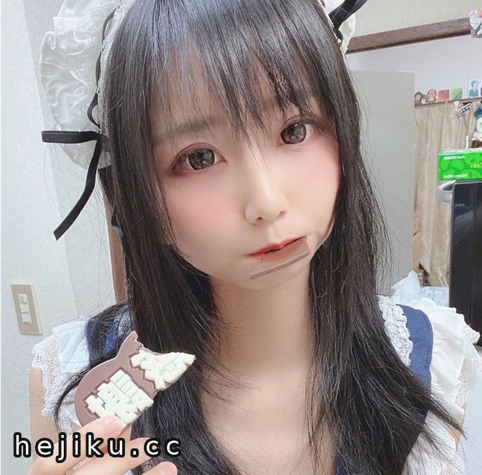 柳丸:COS界的柔韧女神与她在Fantia上的魅力世界 2 柳丸fantia是谁?揭秘这位COSer的魅力与秘密插图2