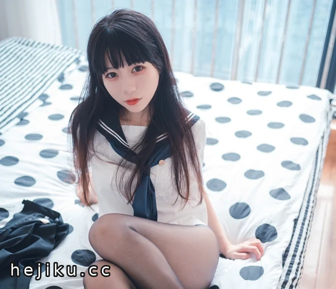 usejan蓝蓝:COS界的魅力少女,个人资料与微博动态全解析 4 usejan蓝蓝:个人资料解析与微博动态追踪,COS界的魅力少女插图4