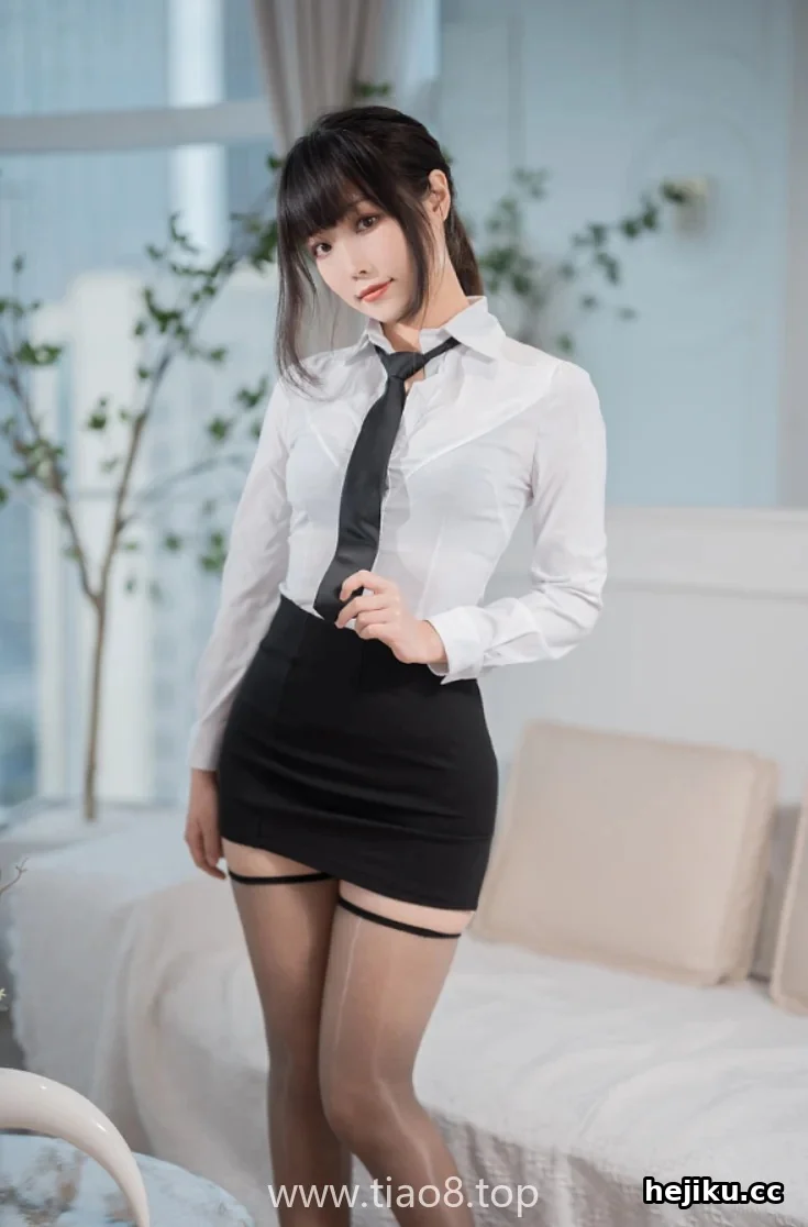 汪知子的办公OL 规范线以内的打工人反差 1 汪知子的办公OL 规范线以内的打工人反差