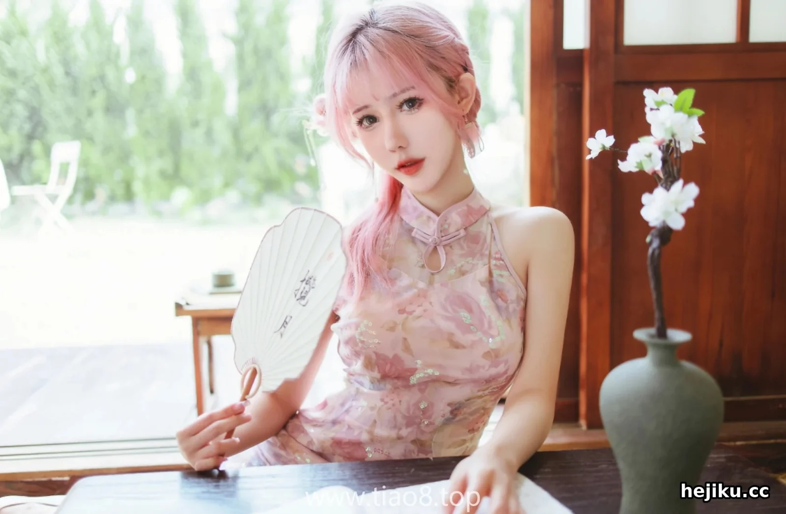 仙女月NO.015 粉色旗袍照背后,那个被编号吞掉的人 2 仙女月NO.015 粉色旗袍照背后,那个被编号吞掉的人